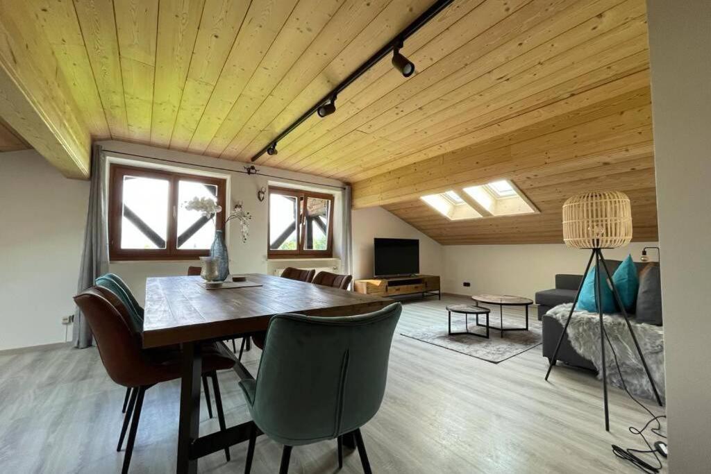 Gemuetliche Ferienwohnung Im Dg Am Tegernsee - Bergblick, Ruhe & Ganz Viel Platz Бад-Висзе Экстерьер фото